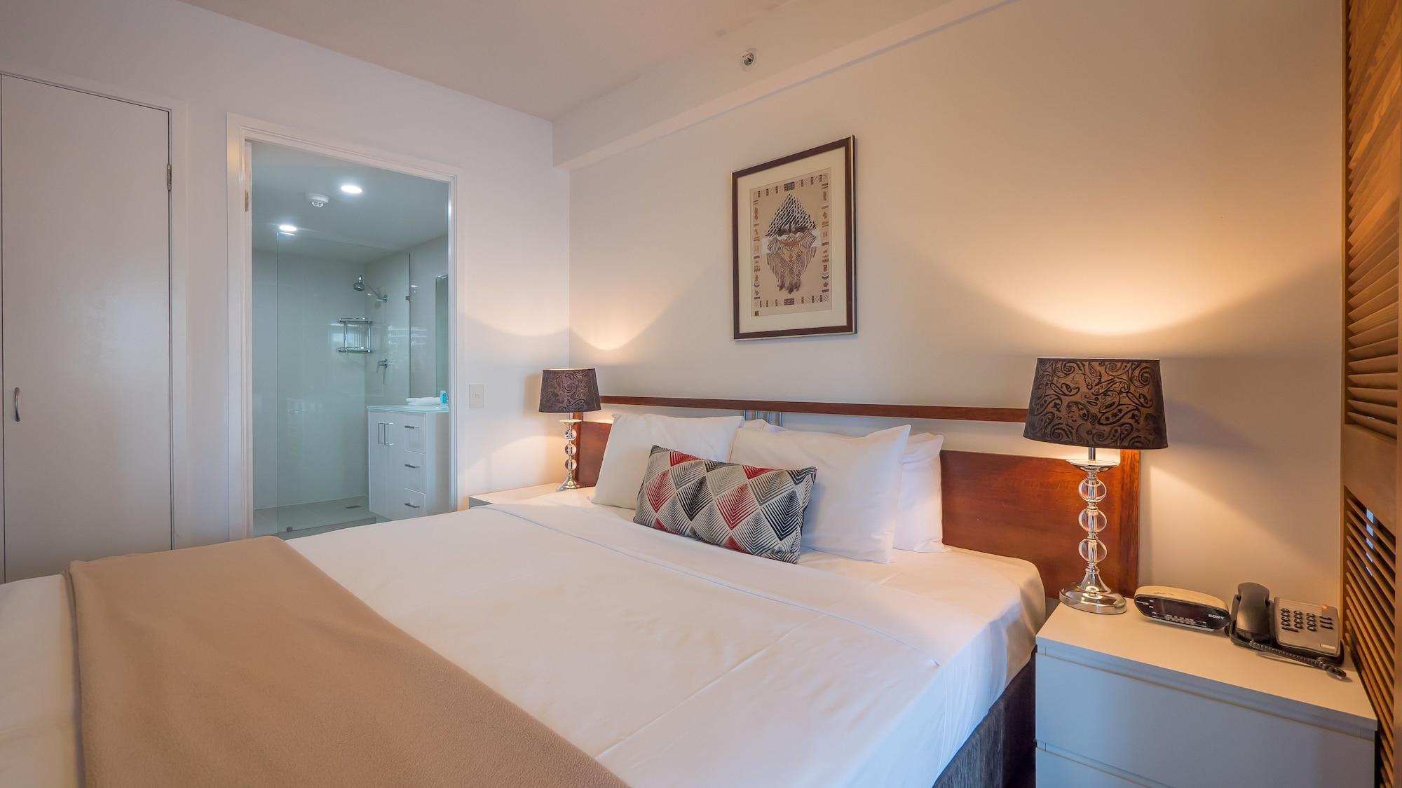 Broadbeach Savannah Resort Экстерьер фото
