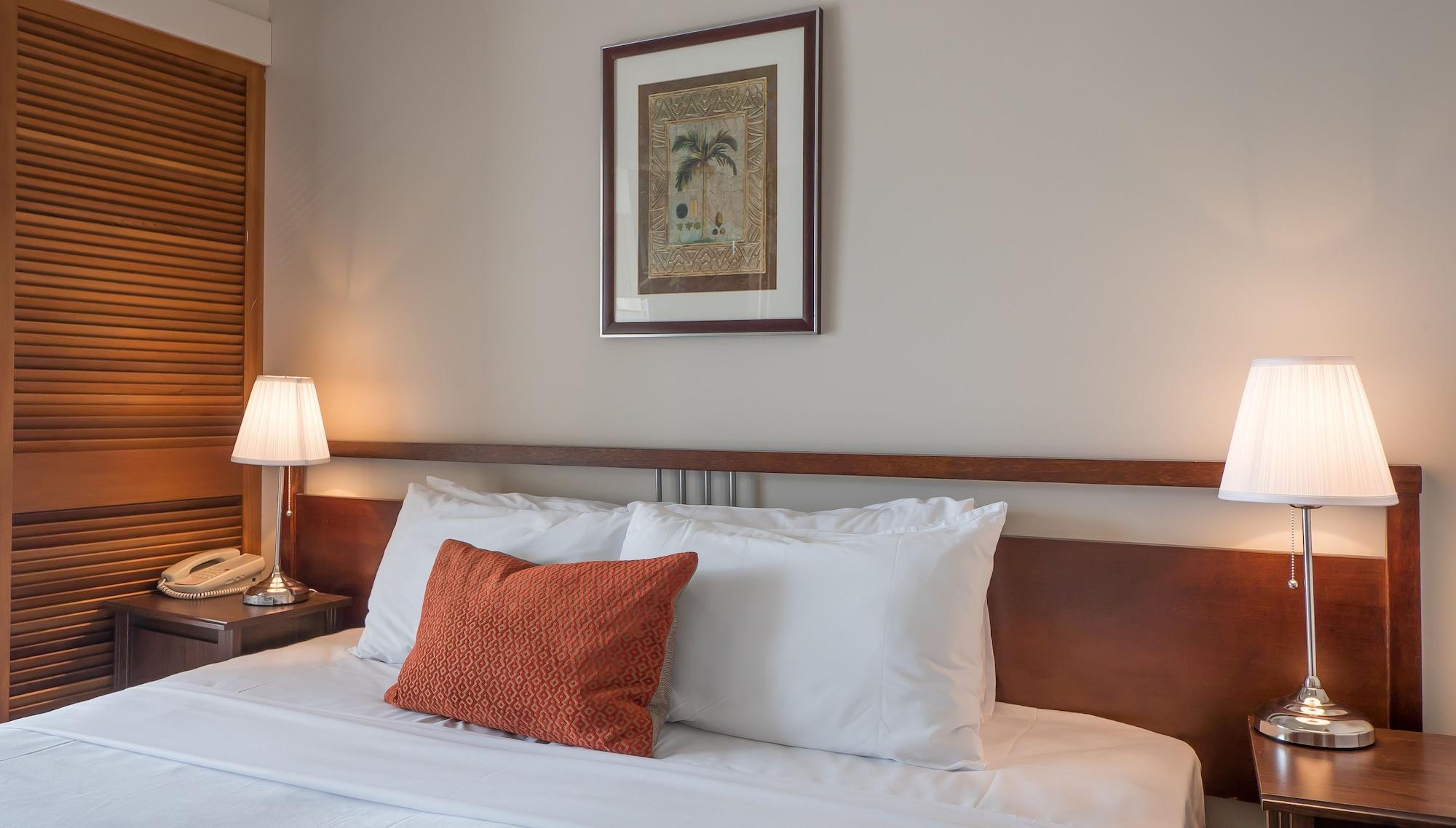 Broadbeach Savannah Resort Экстерьер фото