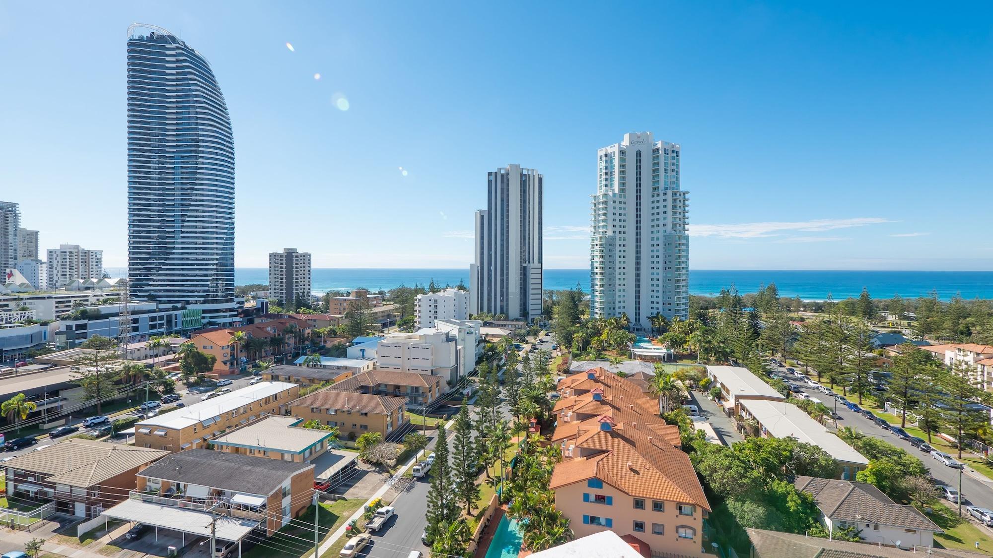 Broadbeach Savannah Resort Экстерьер фото