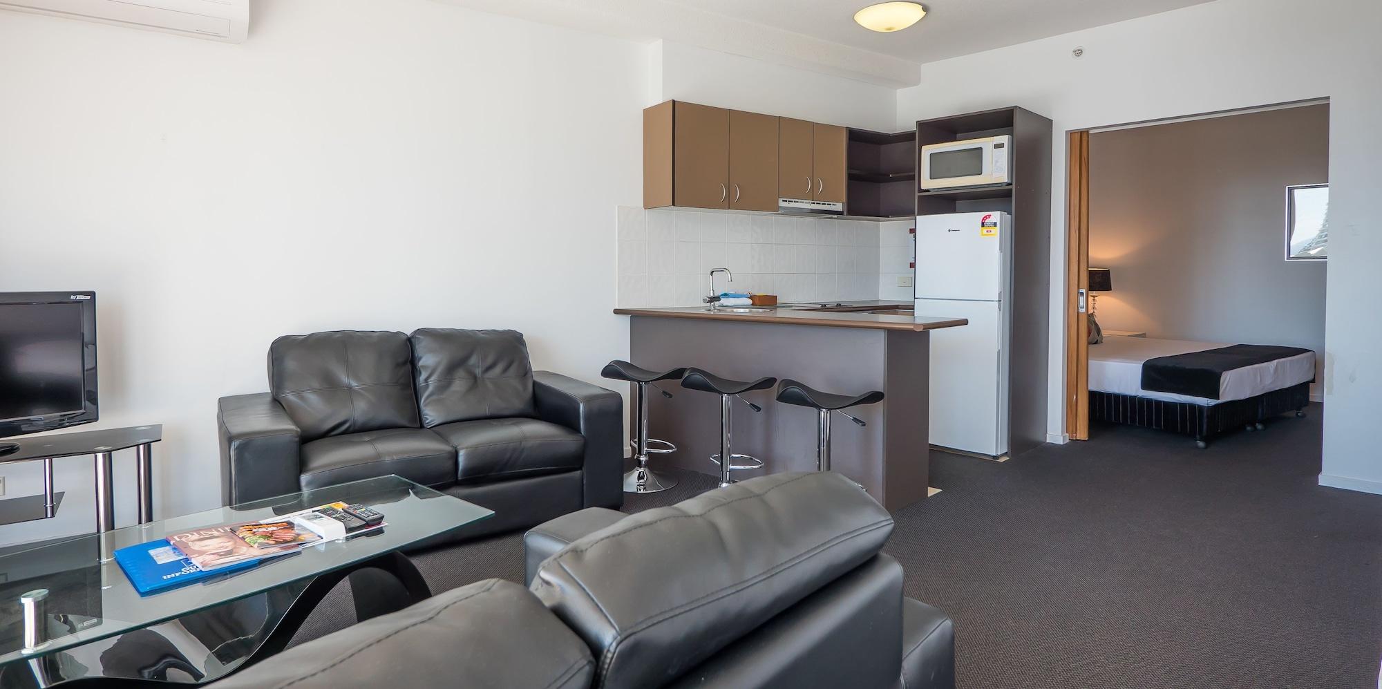 Broadbeach Savannah Resort Экстерьер фото