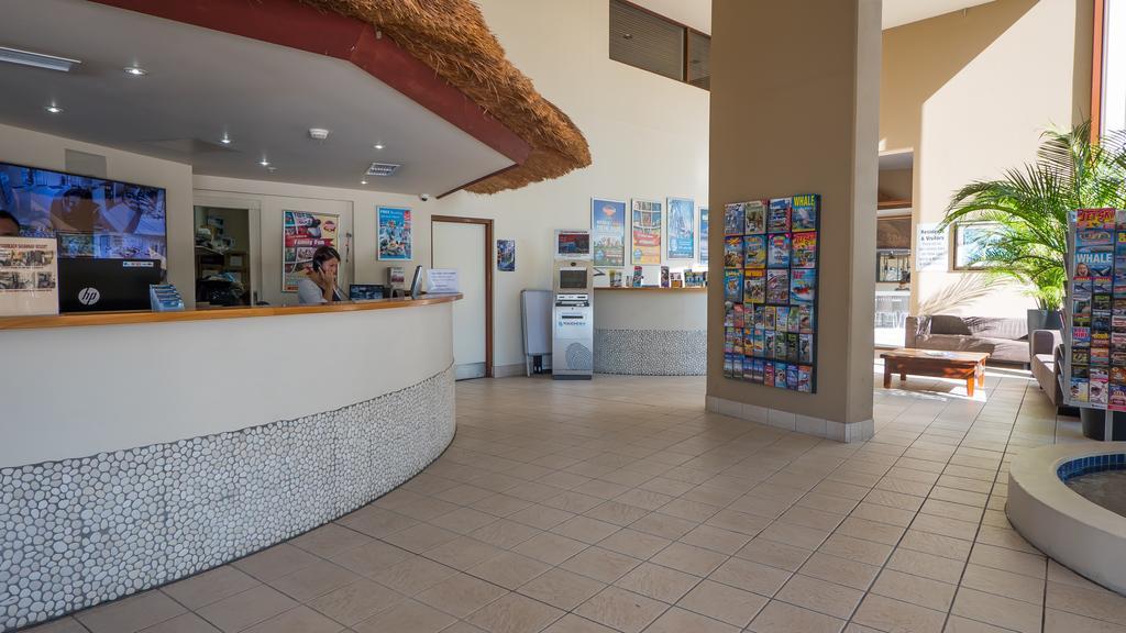 Broadbeach Savannah Resort Экстерьер фото